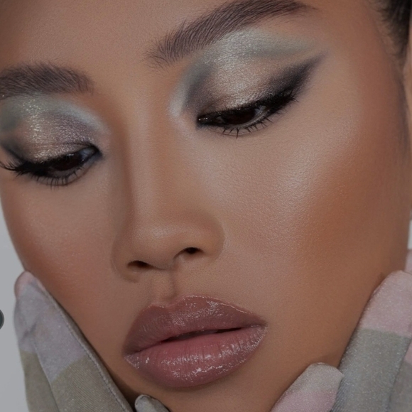 Natasha Denona Retro Glam Eyeshadow Palette NIB Retail Value $69 - Picture 12 of 12